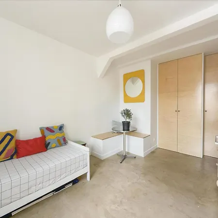 アパート Cosy And Design Nest In パリ