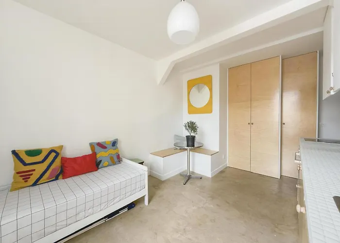 Apartament Cosy And Design Nest In Paryż